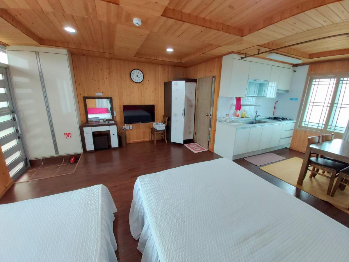 Feeling Good House Hotel Jeju Exterior photo